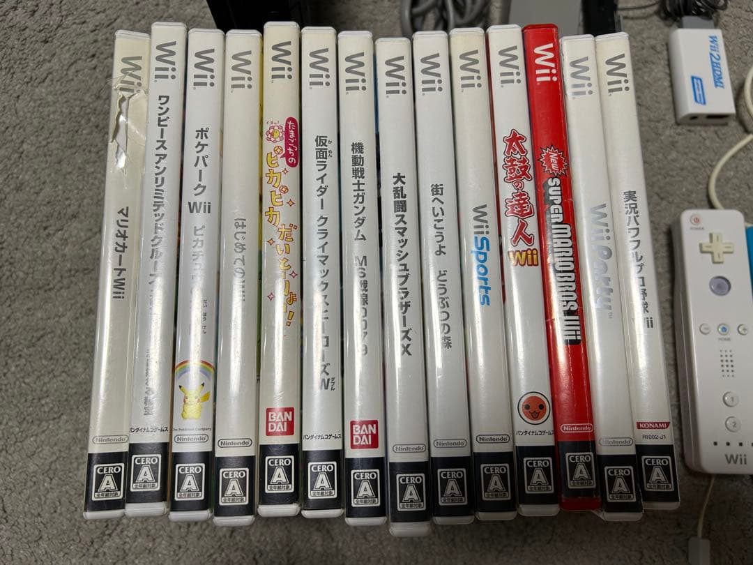 4人で遊べる　Wii本体　ソフト14本付き