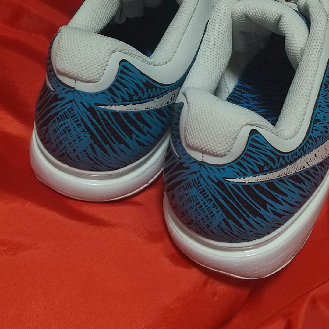 【新品未使用】NIKE テニスシューズ
