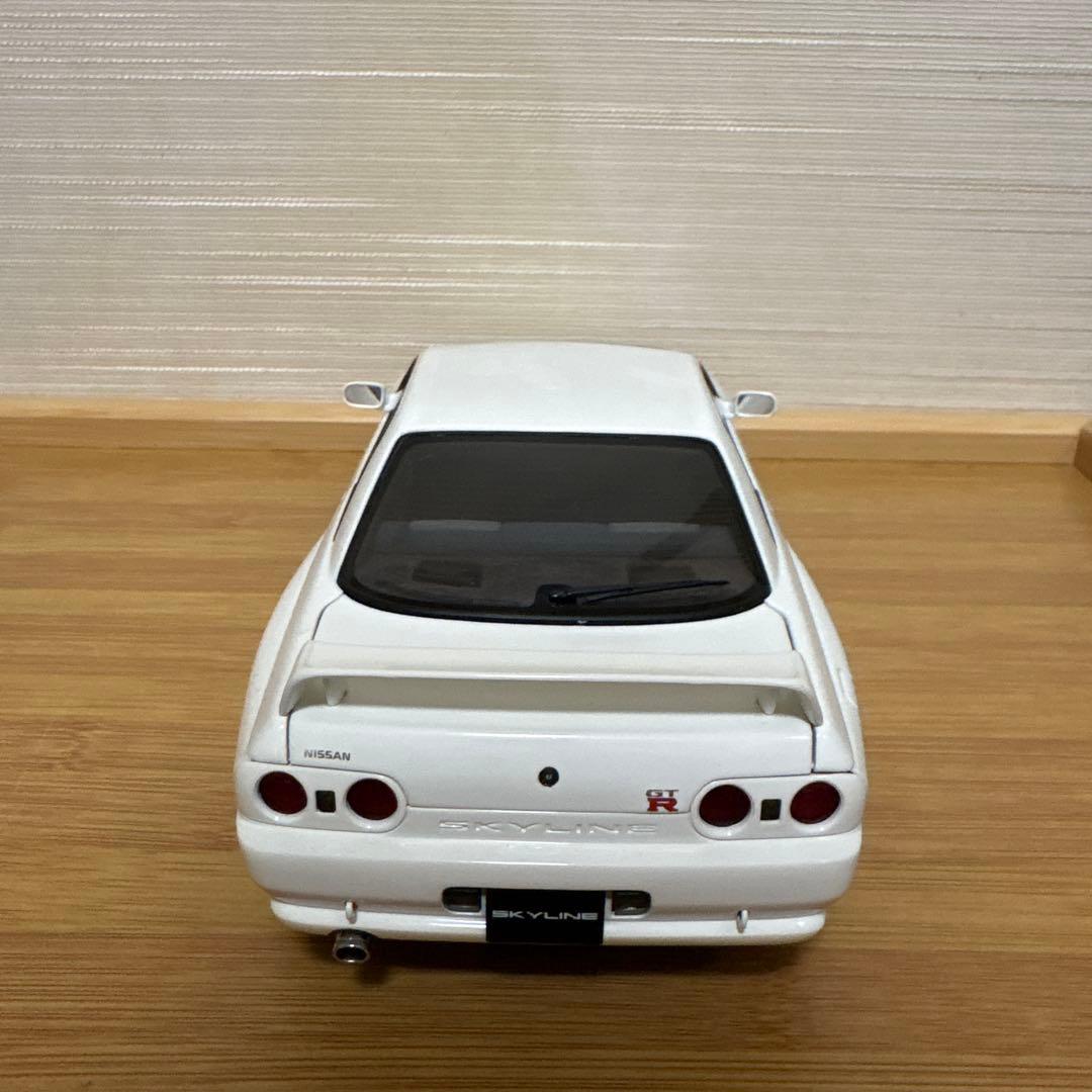 ミニカー 1/18 スカイライン GT-R BNR32 V-SPECⅡ ホワイト
