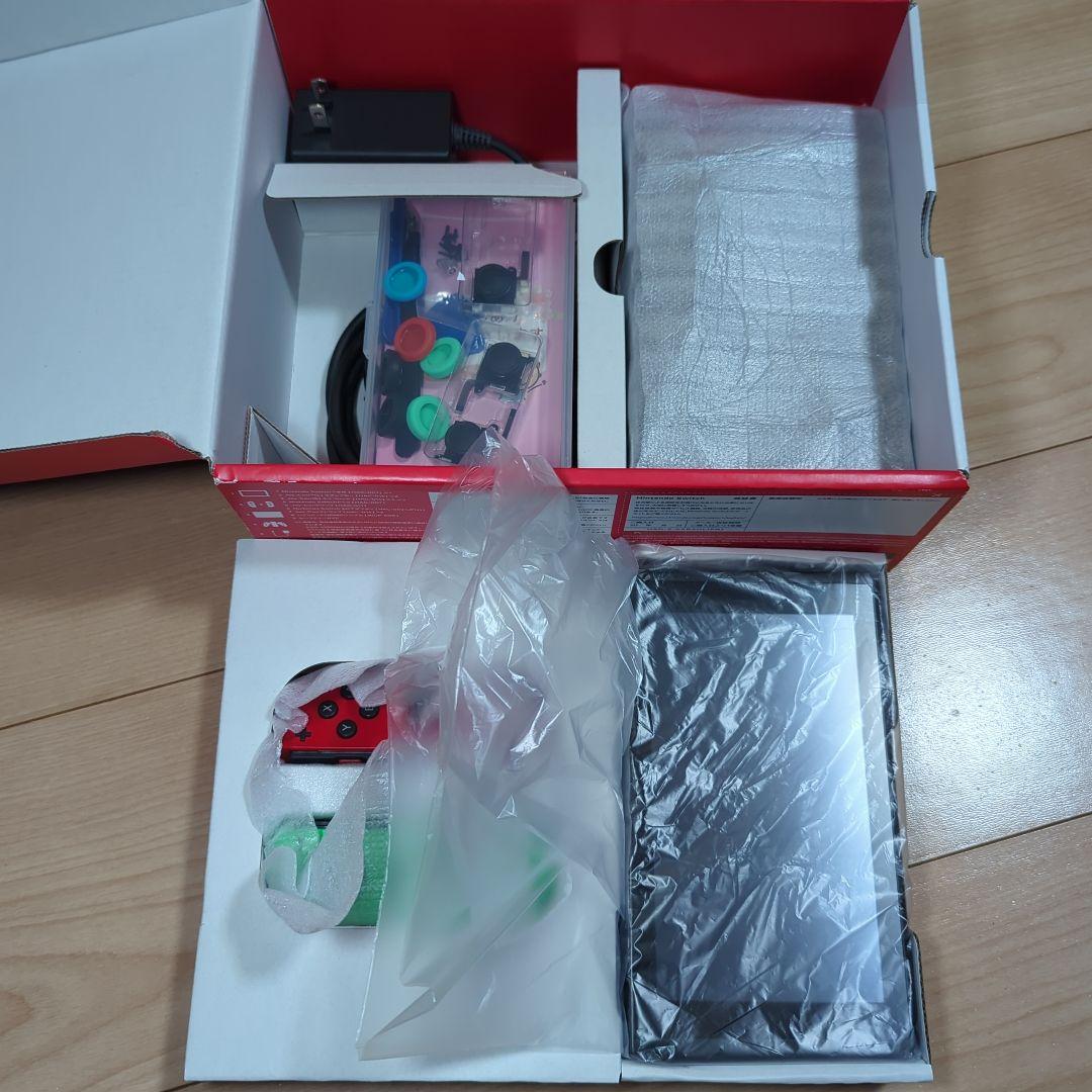 Nintendo Switch グリーン/レッド 本体