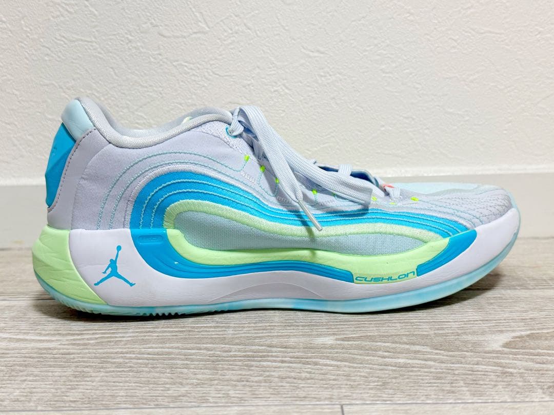 【格安】Luka 4 PF Navigator jordan バッシュ 水色 白