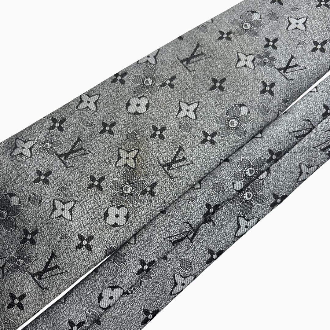 カズ様LOUIS VUITTON シルクネクタイ モノグラム フラワー柄 グレー