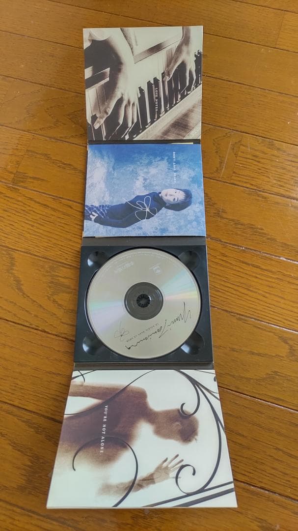 谷村有美　CD10枚セット　初回限定の写真集など付きもあります
