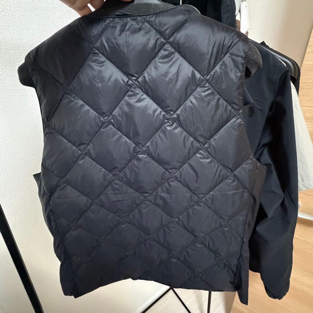 【新品未使用】【SHIPS別注】TAIONブラック キルティングダウンベスト