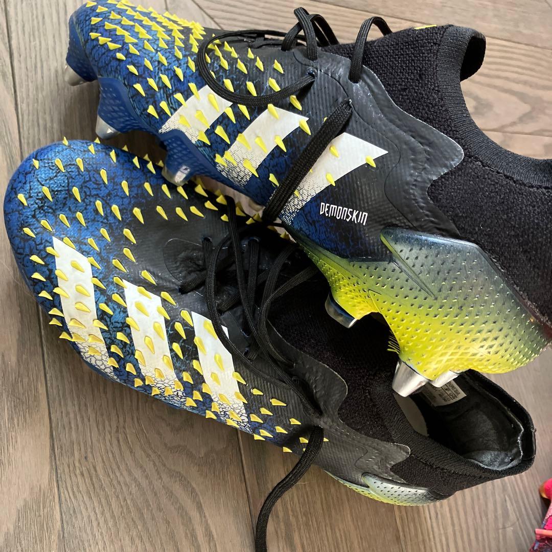 adidas プレデター　SG