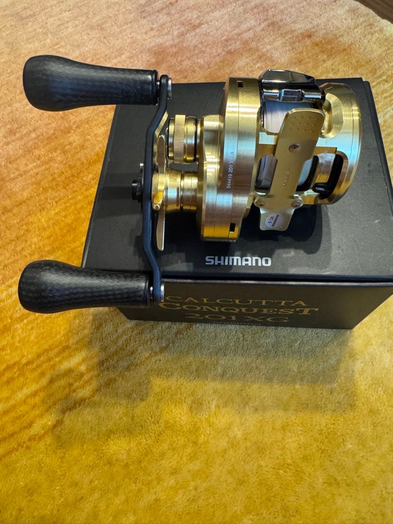 リール SHIMANO CALCUTTA CONQUEST 201XG