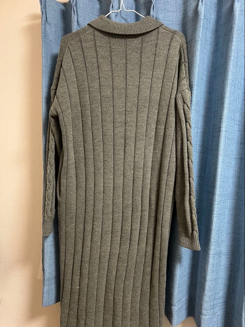 PINUE ポロカラーリブニットワンピース　GRAY