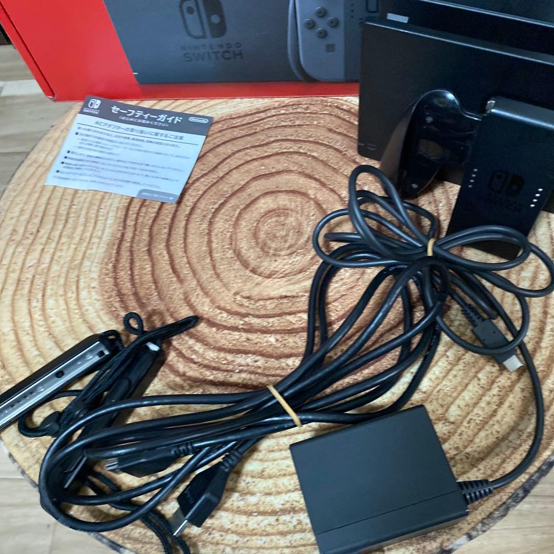 Nintendo Switch ニンテンドースイッチ本体　グレー
