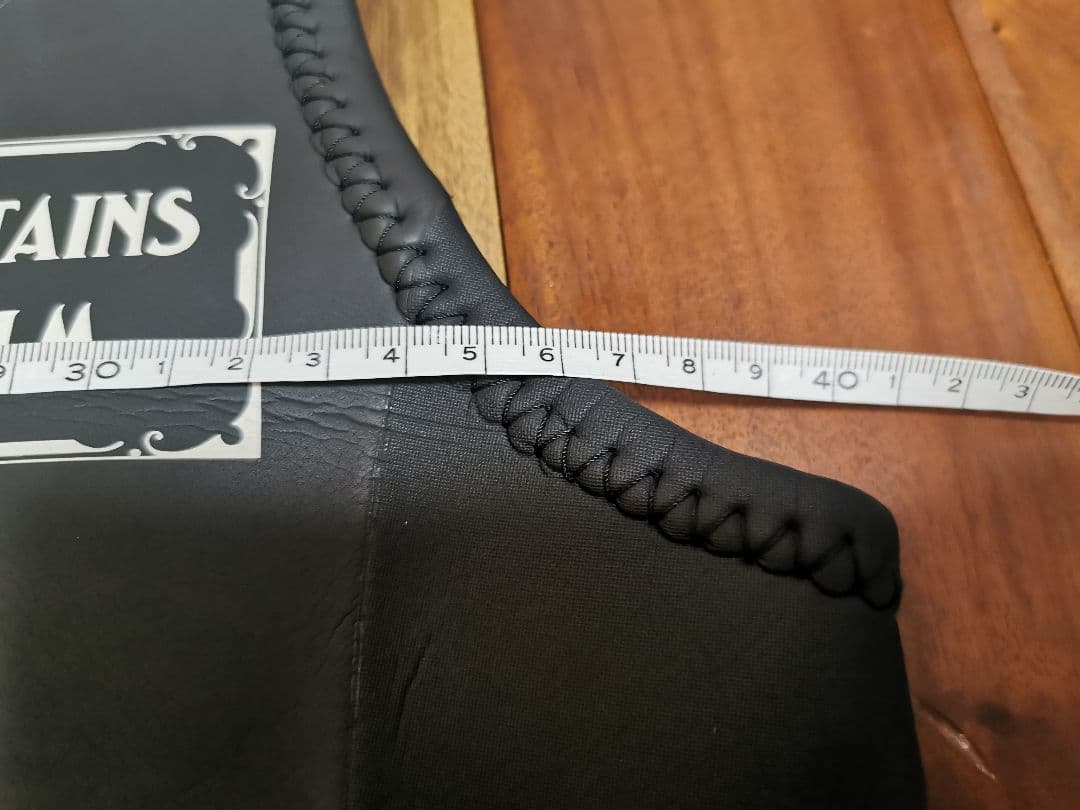 売り切り！AIDENTIFY × CAPTAINS HELM ベスト