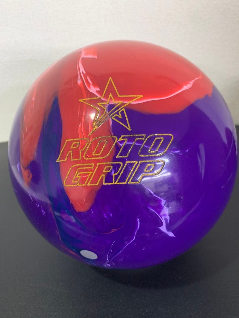 ATTENTION GRIP ボウリングボール