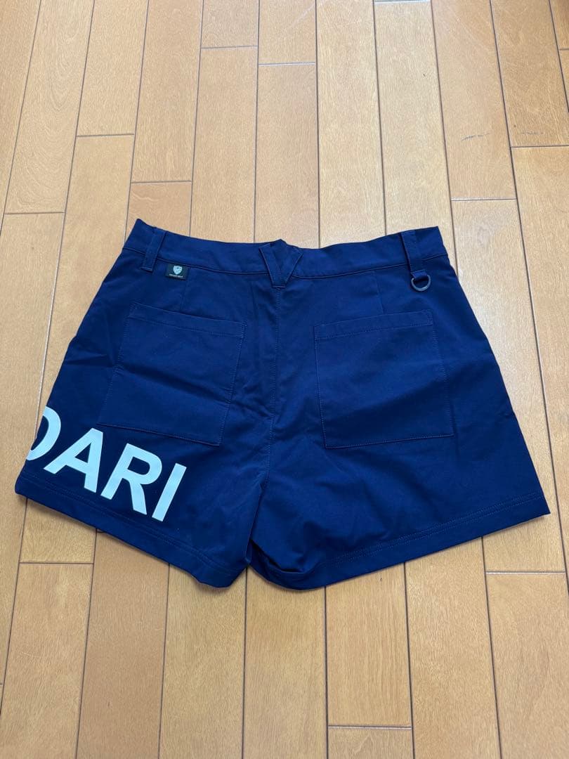 ネイビー VIRI-DARI DESERTAロゴ ショートパンツ