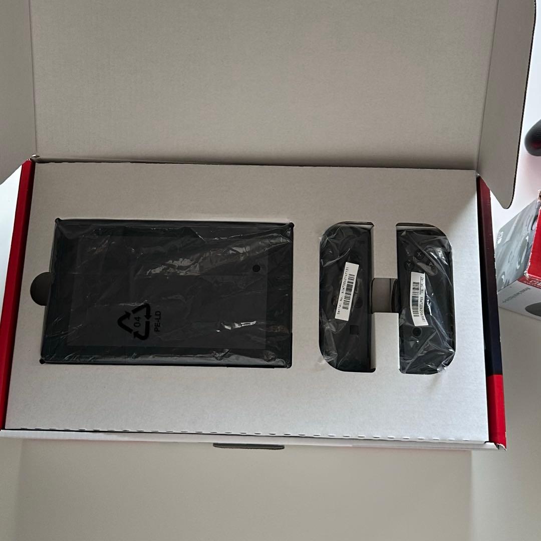 【美品】Nintendo Switch 本体 ブラック プロコントローラー付き