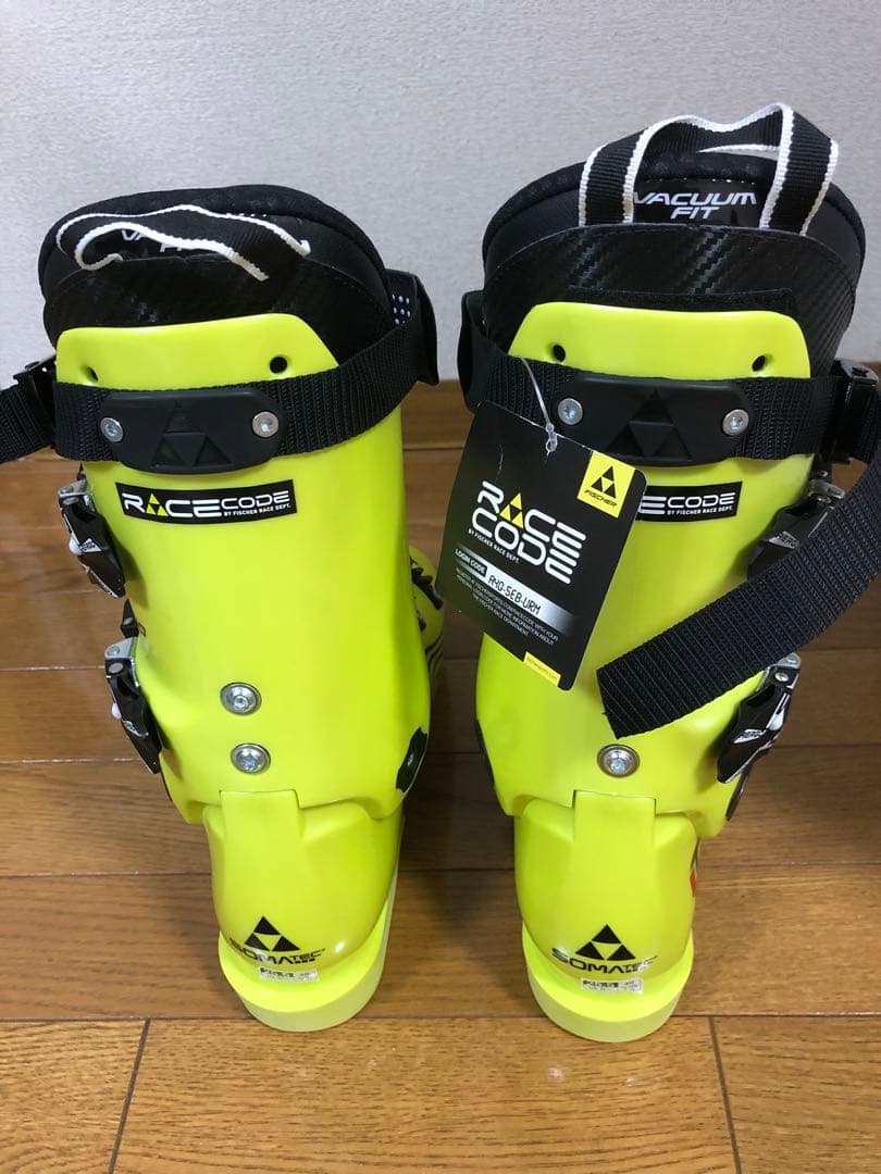 値下げ！　Fischer RC 160 スキーブーツ イエロー