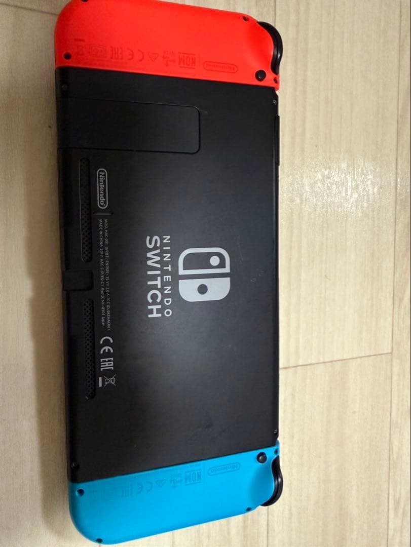 送料無料）Nintendo Switch 付属品完備