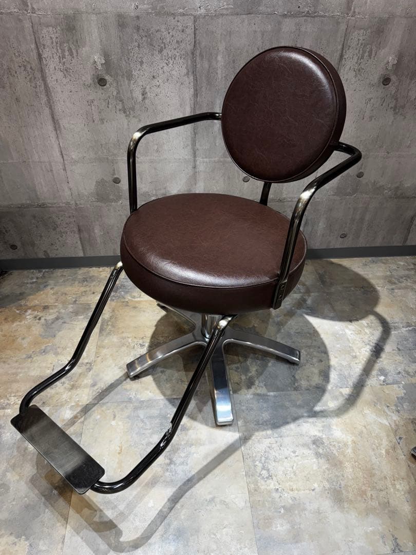 【新品】タカラベルモンド　スタイリングチェア