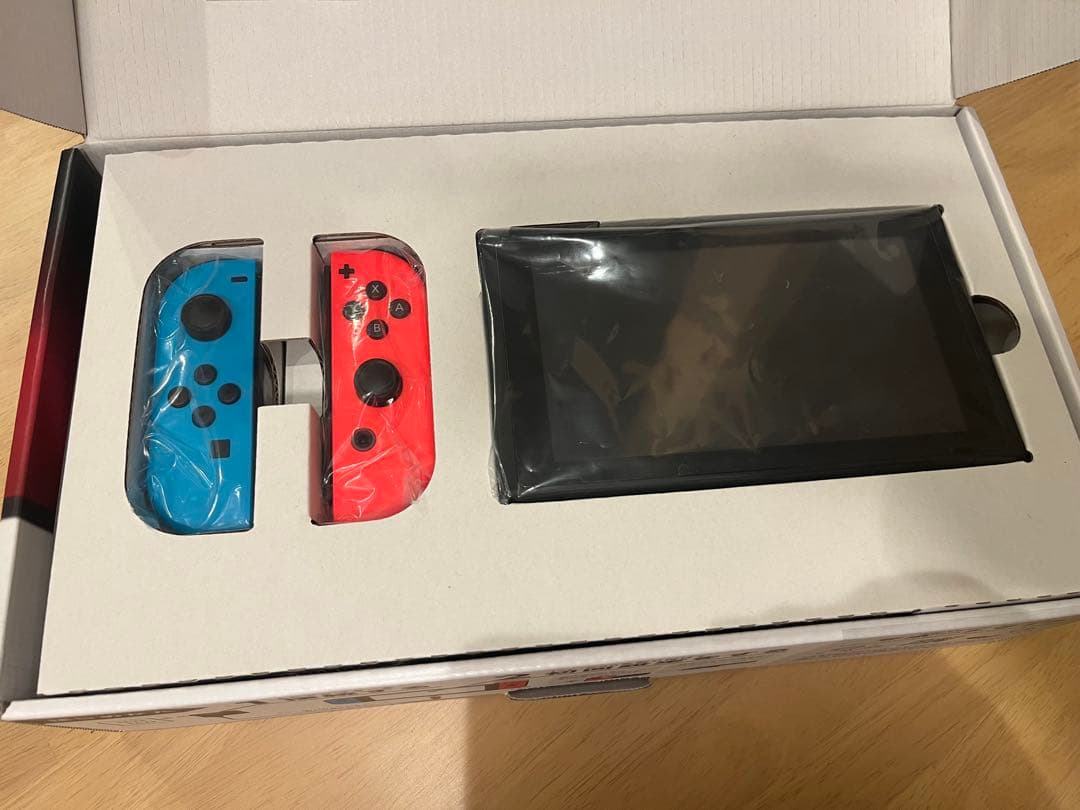 【美品】Nintendo Switch ネオンブルー/ネオンレッド 本体