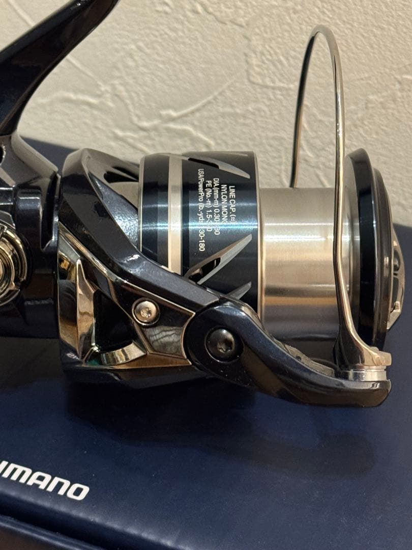 SHIMANO STRADIC SW4000XG スピニングリール