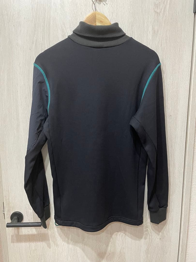 MARK & LONA Arco Mock Neck Topブラック サイズM
