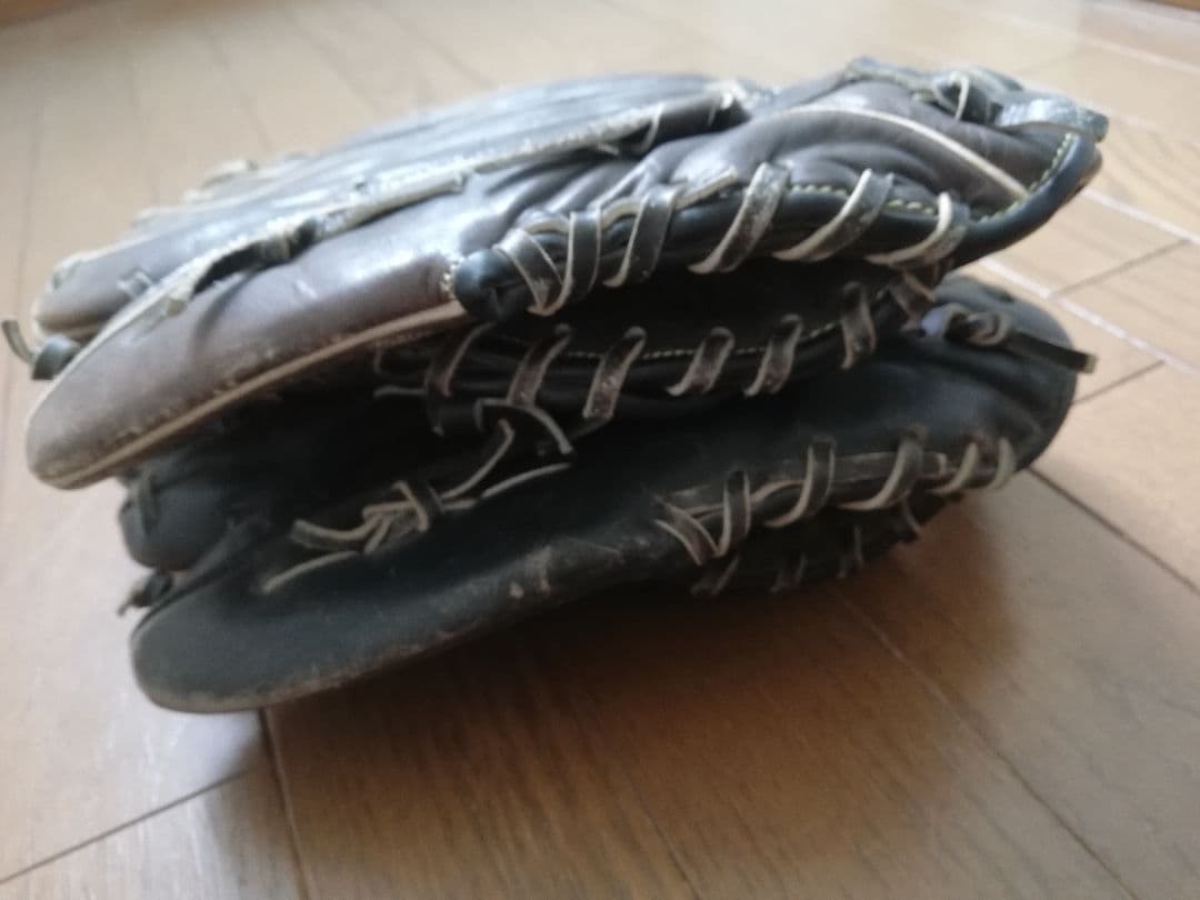 値下げMizuno Lite Flex 硬式グローブ2個セット ボール5個付き