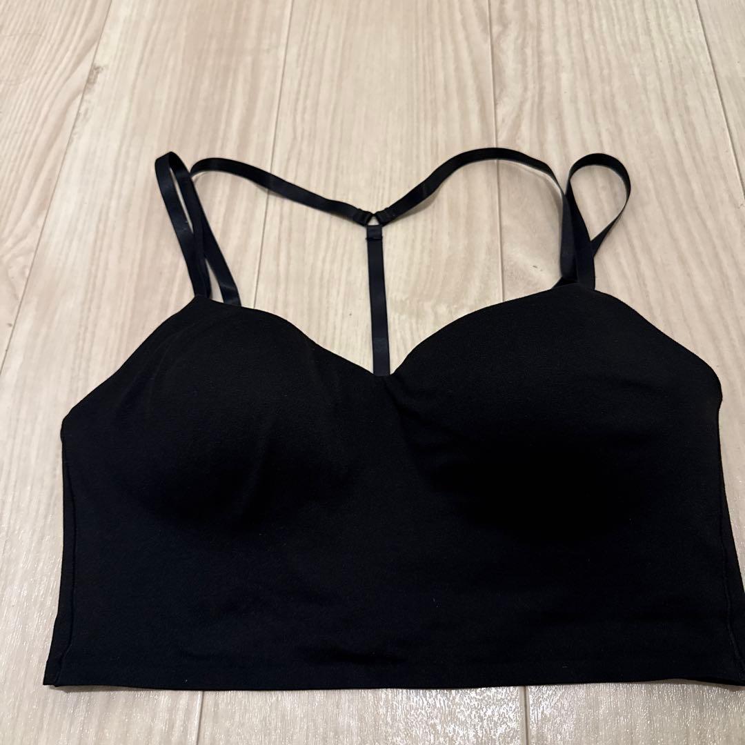 Alo yoga Alosoft Molded Fantasy Bra M 新品