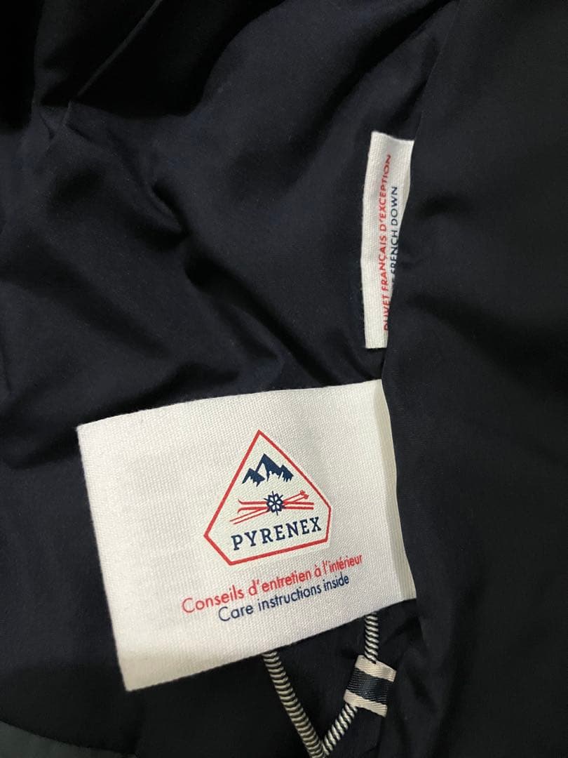 ★美品　PYRENEX SPOUTNIC フーデット ダウンベスト