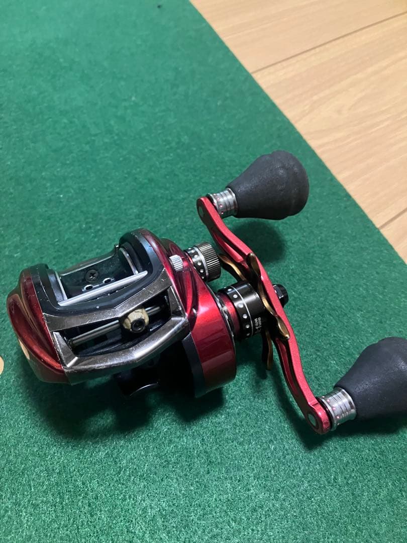 アブガルシア　レボロケット　ベイトリール　中古