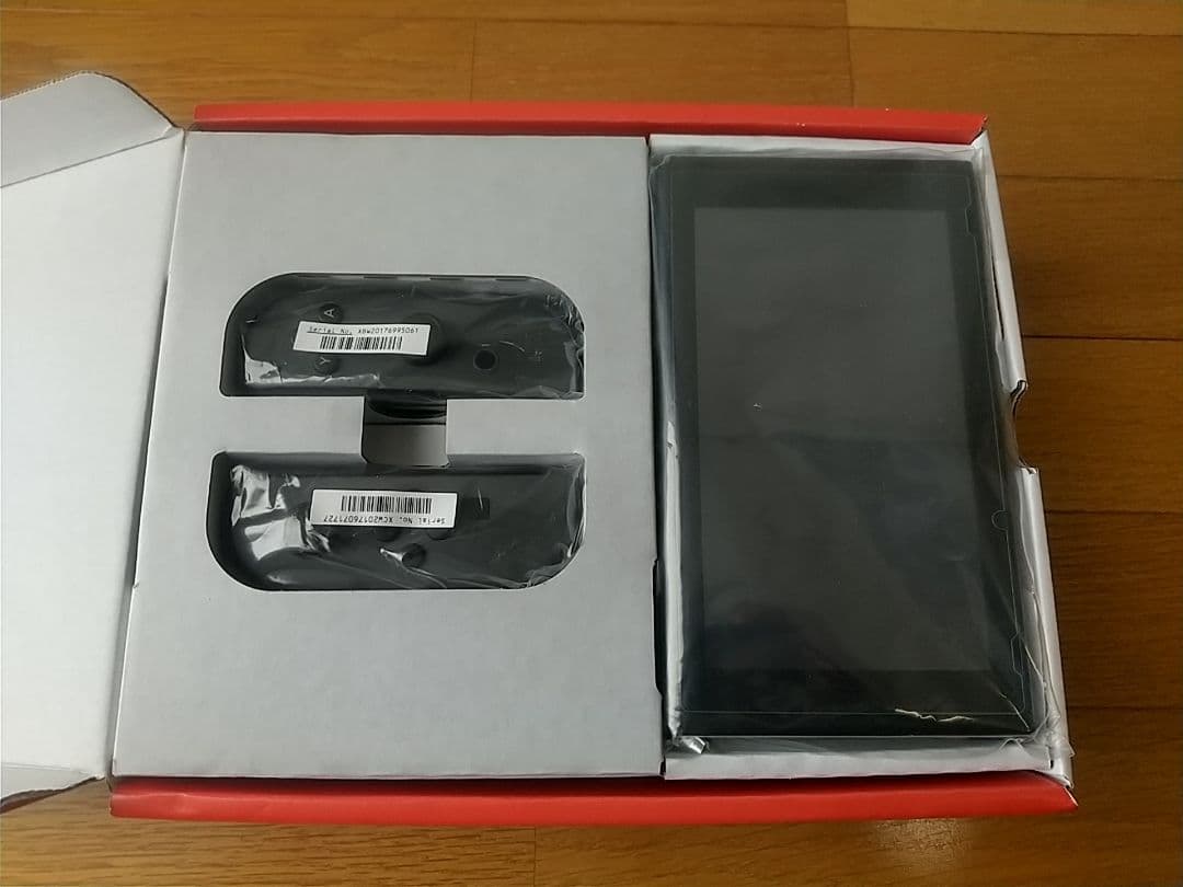 2023年Nintendo Switch本体(グレー)、付属品あり