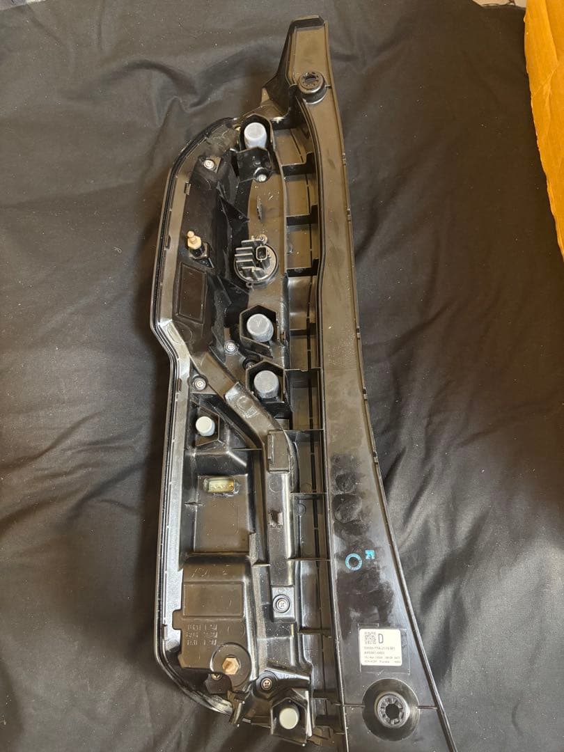 N-BOX カスタム　JF3/JF4 中古　純正　テール　ランプ　右