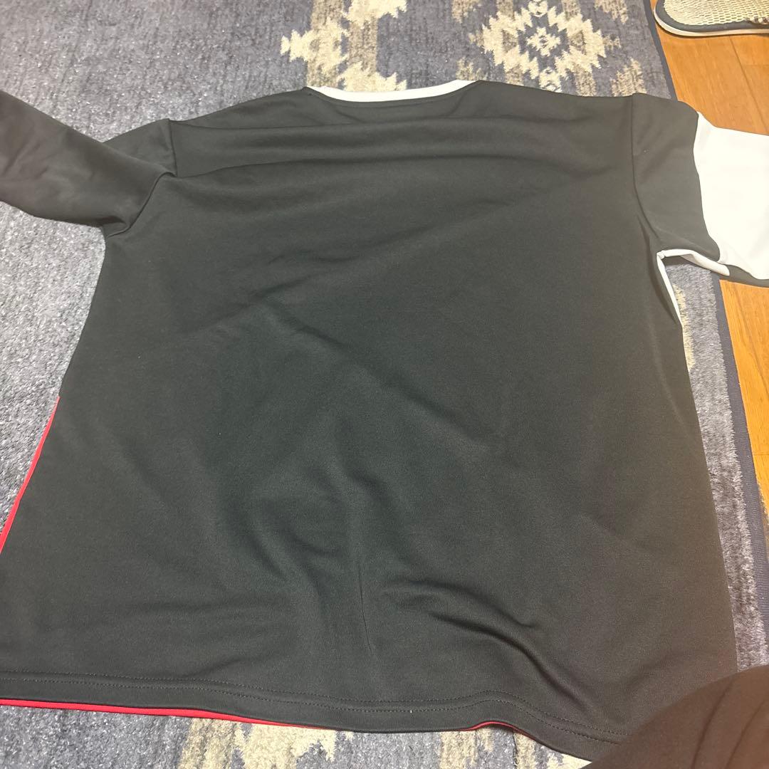 バドミントンシャツ4着　M.M.Ｓ.Ｌサイズ ばら売りも歓迎！！