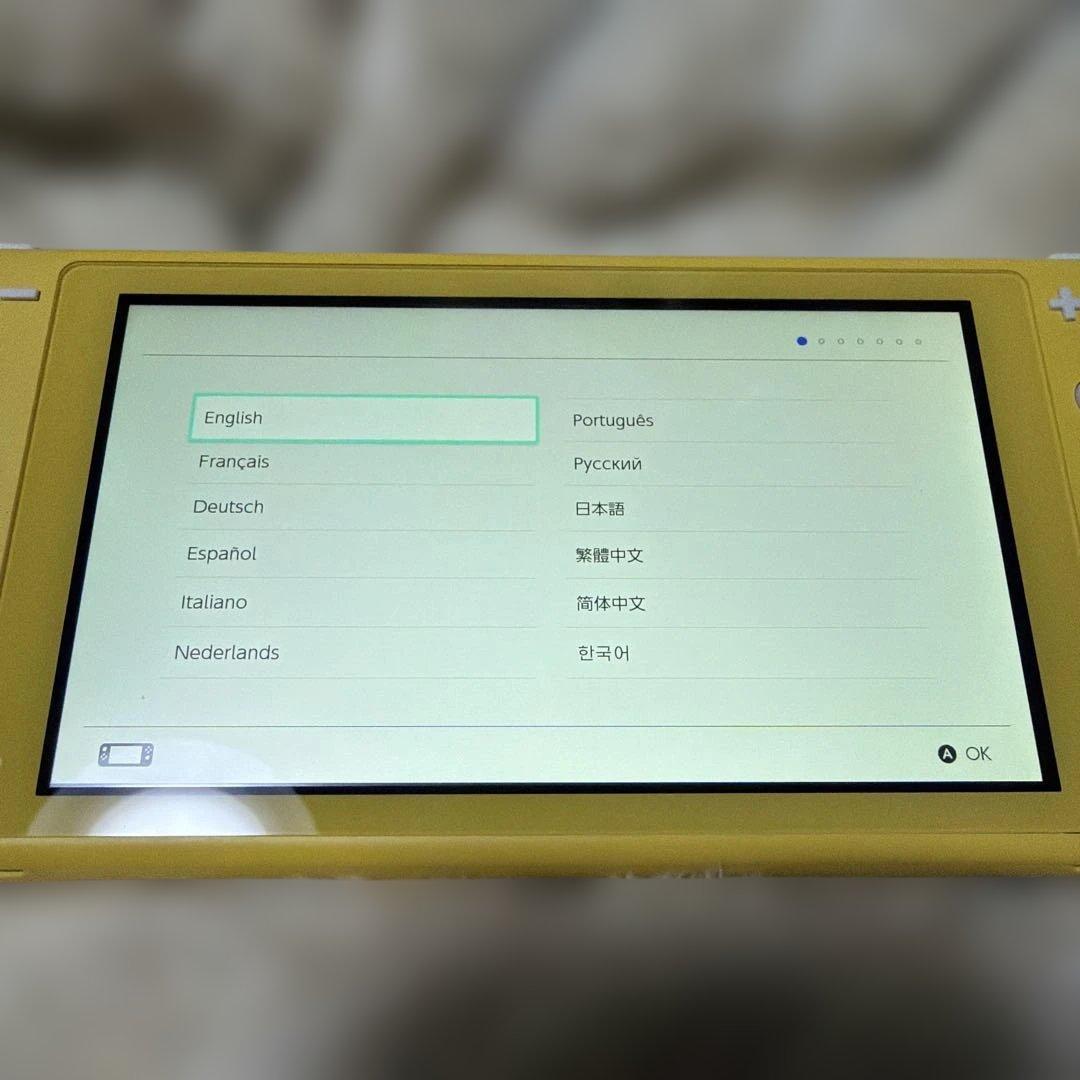 ニンテンドースイッチライト（黄色）