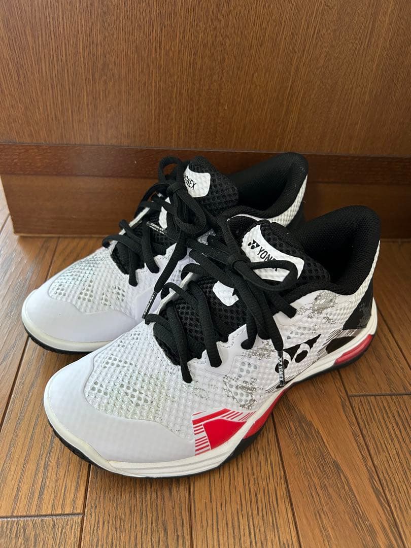YONEX バドミントンシューズ 23.5cm
