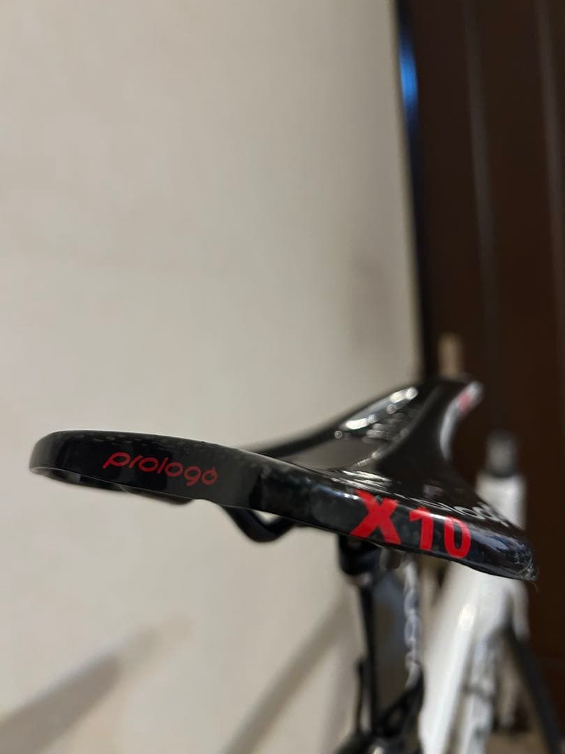 MKSTOI prologo X10 カーボンサドル