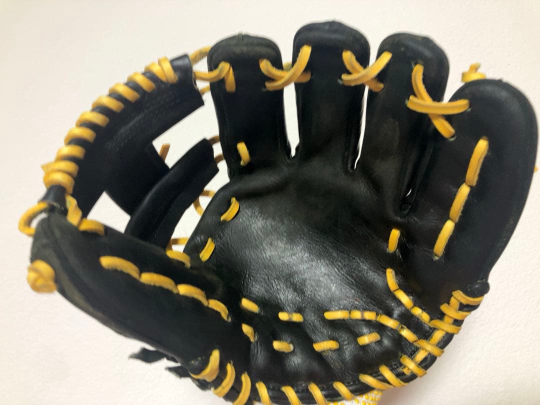 和田豊　実使用　グローブ　グラブ　阪神タイガース　野球　硬式　大人用　内野手用