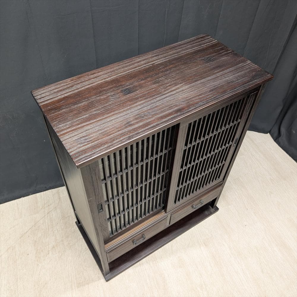 美品　うづくり　格子　引戸　水屋箪笥　食器棚　ミドルボード　キャビネット　飾り棚