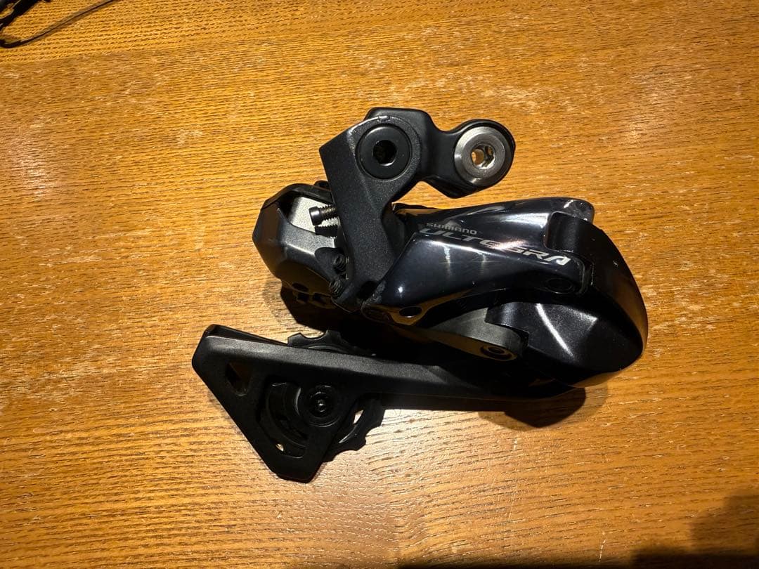 シマノ　アルテグラ　RD-R8050 di2 電動　11速　リヤディレイラー