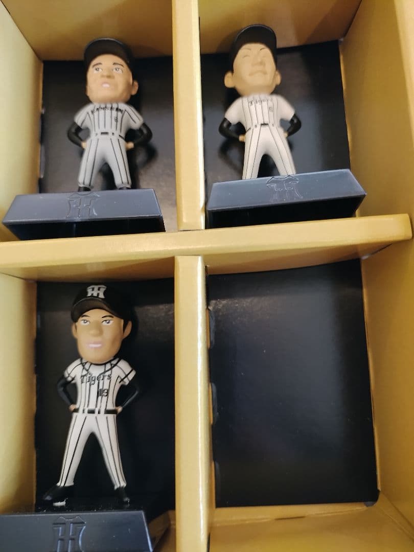 阪神タイガース　80周年　グリコプリッツコラボ　フィギュア10体セット