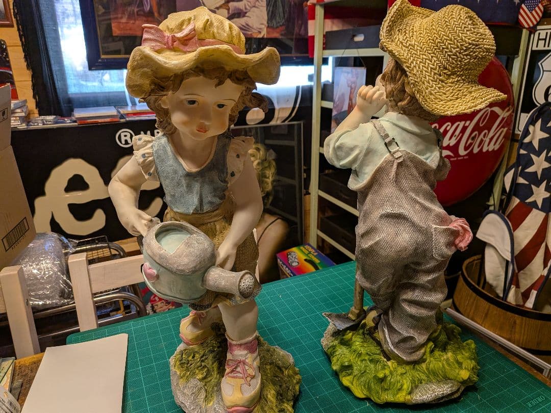 レジン製品　ガーデンオブジェ　置物　約50センチ 2対セット　出窓や観葉植物の横