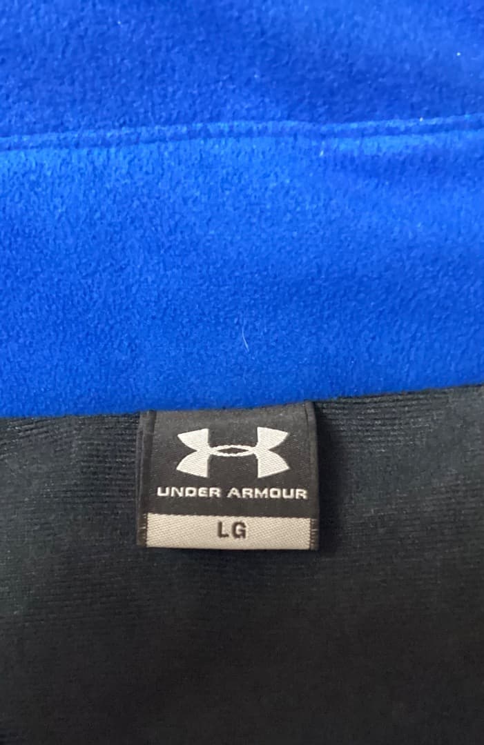 近畿大学ラグビー部　上L下XL ヤッケ上下　青　中古美品　アンダーアーマー　防寒