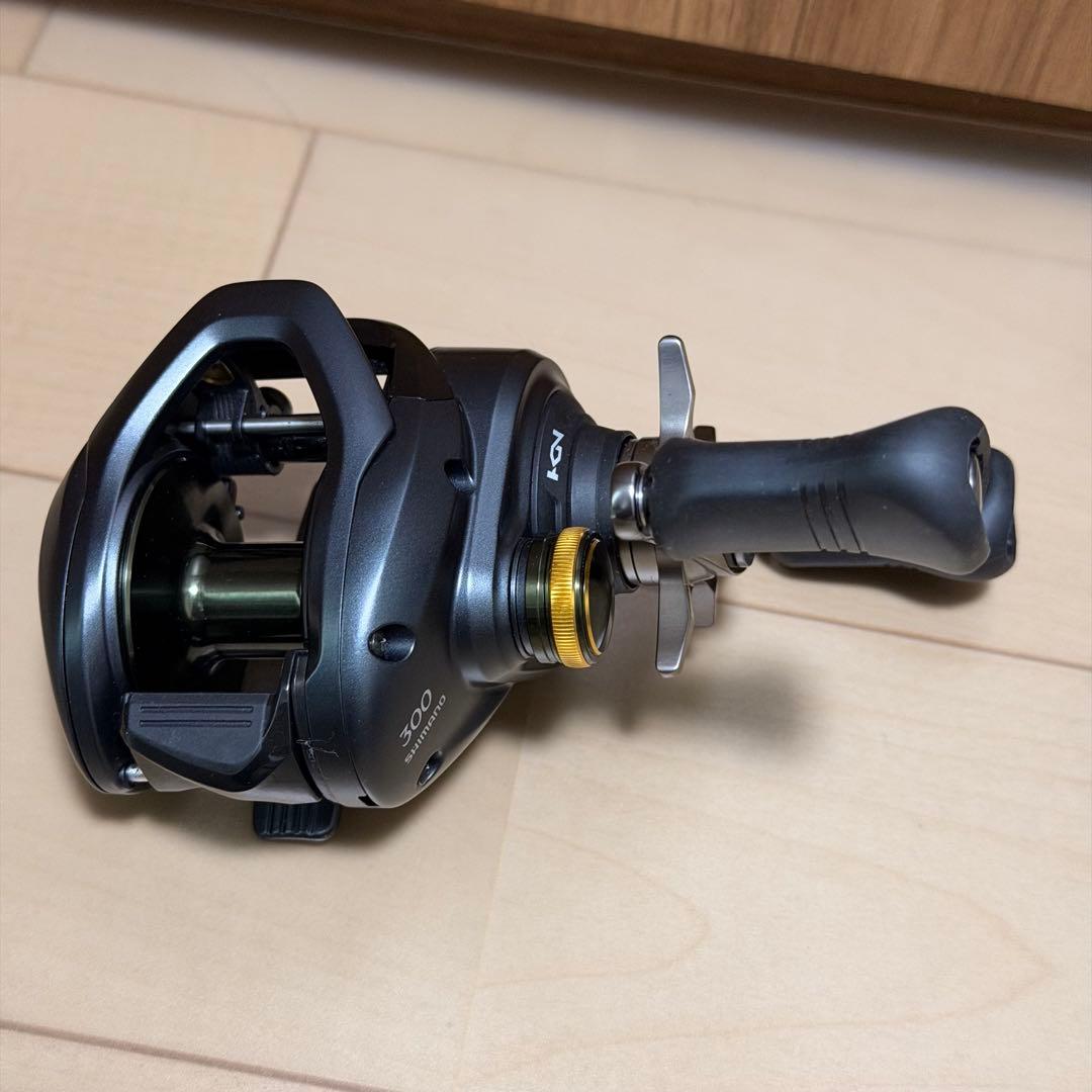 SHIMANO クラド 300 CURADO