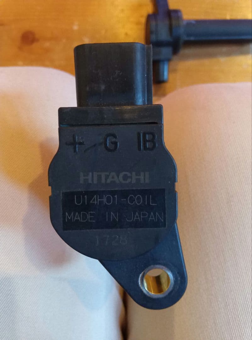 中古　HITACHI 点火コイル U14H01-COIL 4個 RG