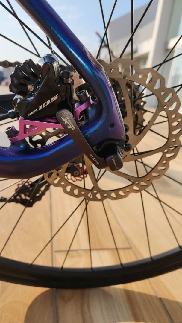 liv BRAVA SLR シクロクロス 　Giant　105　disc　油圧