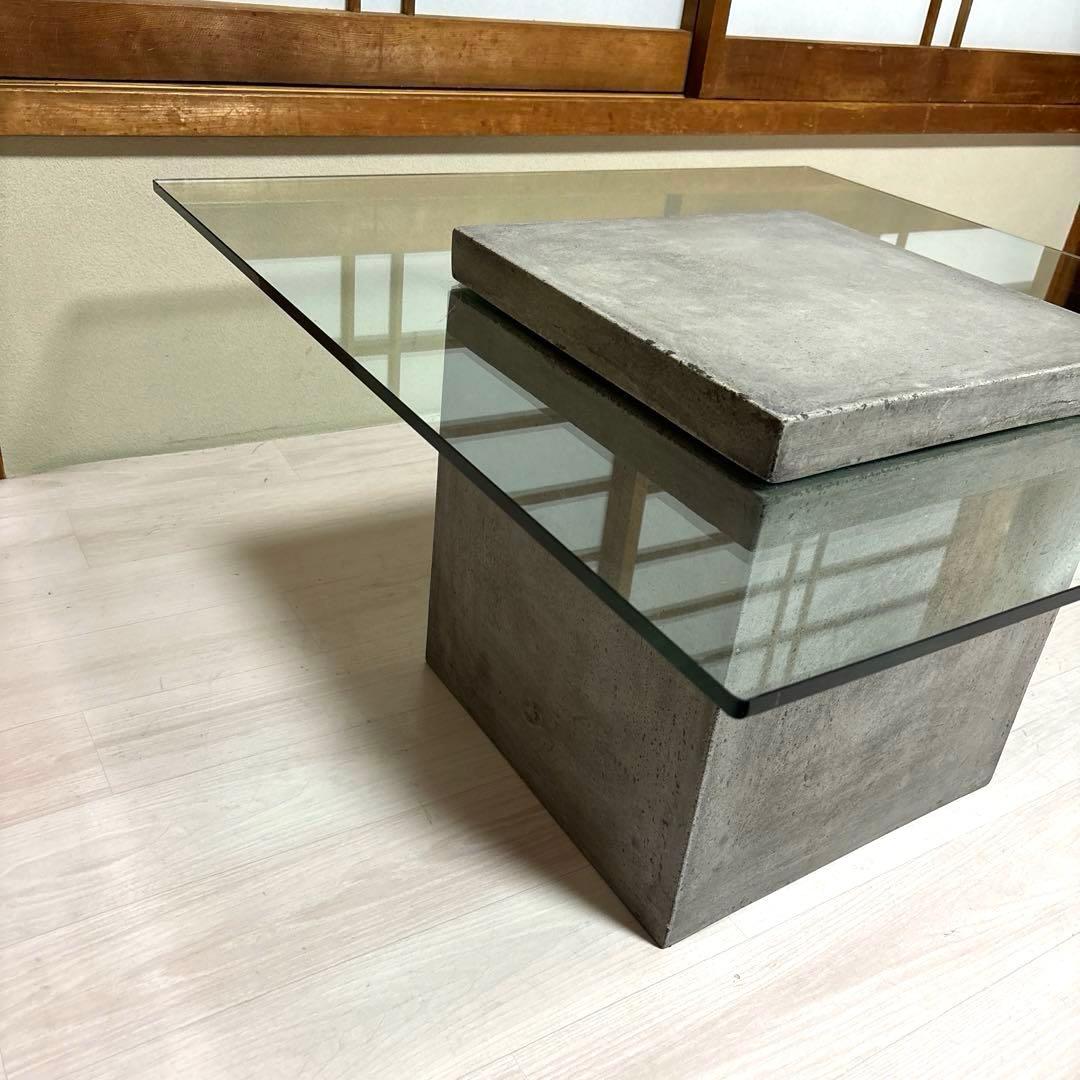 【直接お渡し】moda en casa フライングテーブル ガラス コンクリート