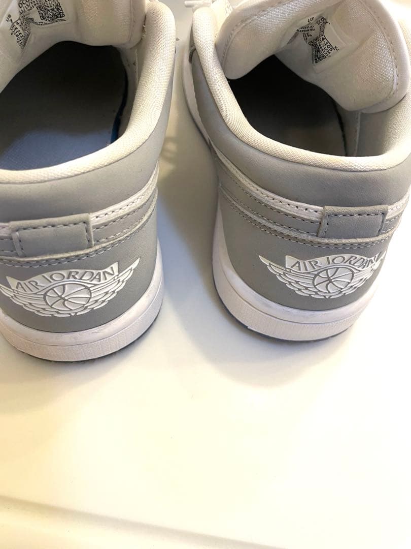 NIKE エアジョーダン1LOW ウルフグレー　24