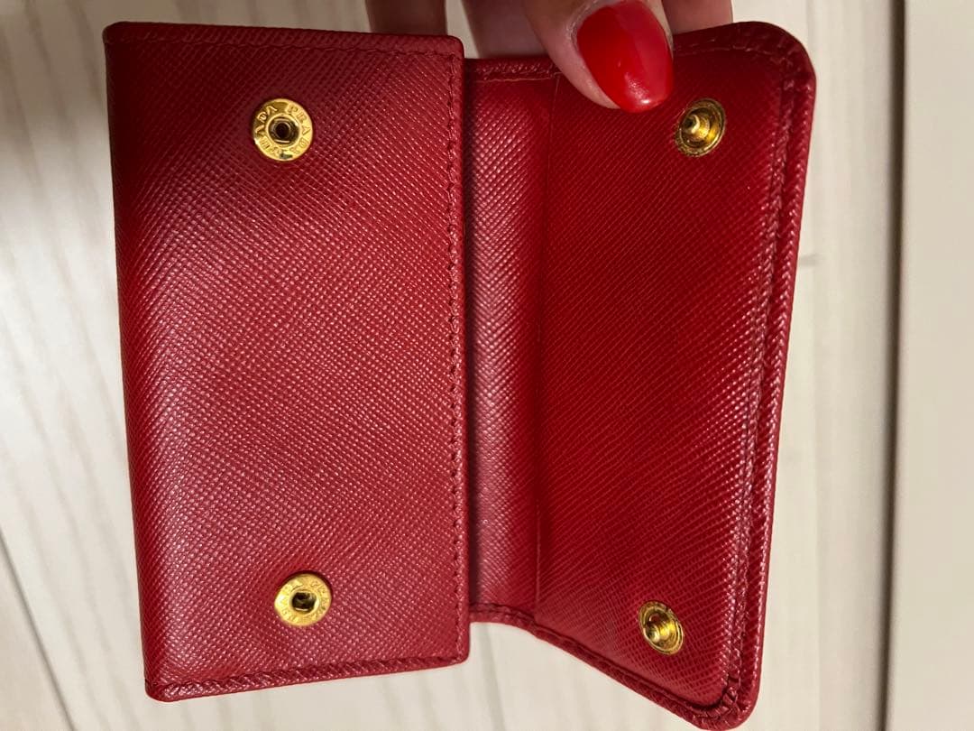 PRADA 赤 レザー キーケース