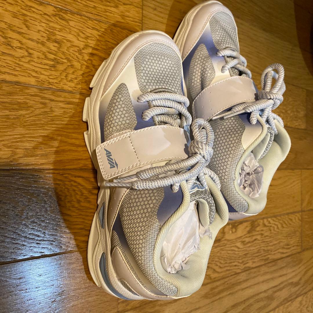 【美品】AVIA（アビィア）フィットネスシューズ　24センチ
