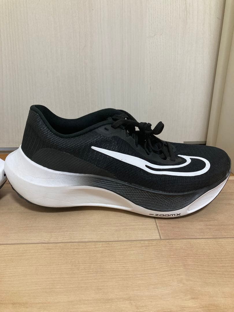 良好　Nike ナイキ　ズームフライ5 26.0