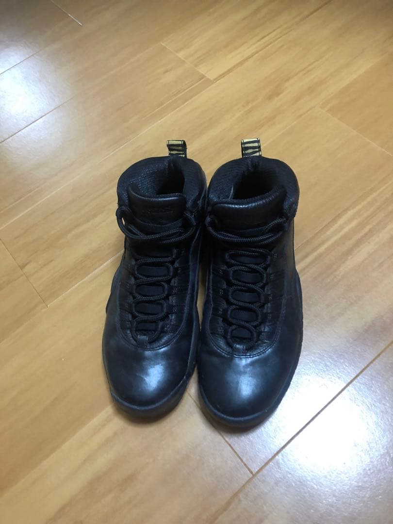 Air Jordan 10 NYC ブラックシューズ
