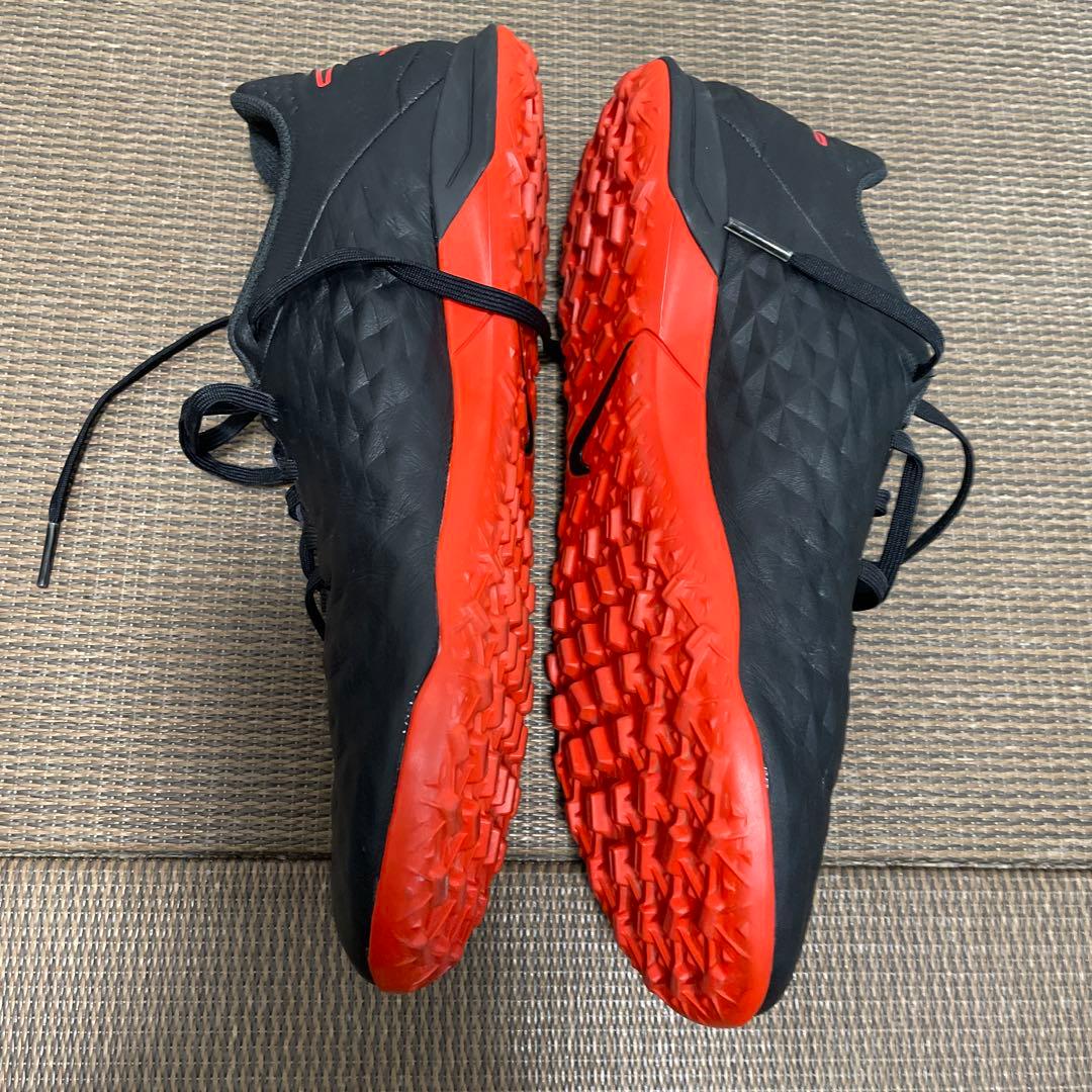 Nike Tiempo トレーニングシューズ 黒/赤