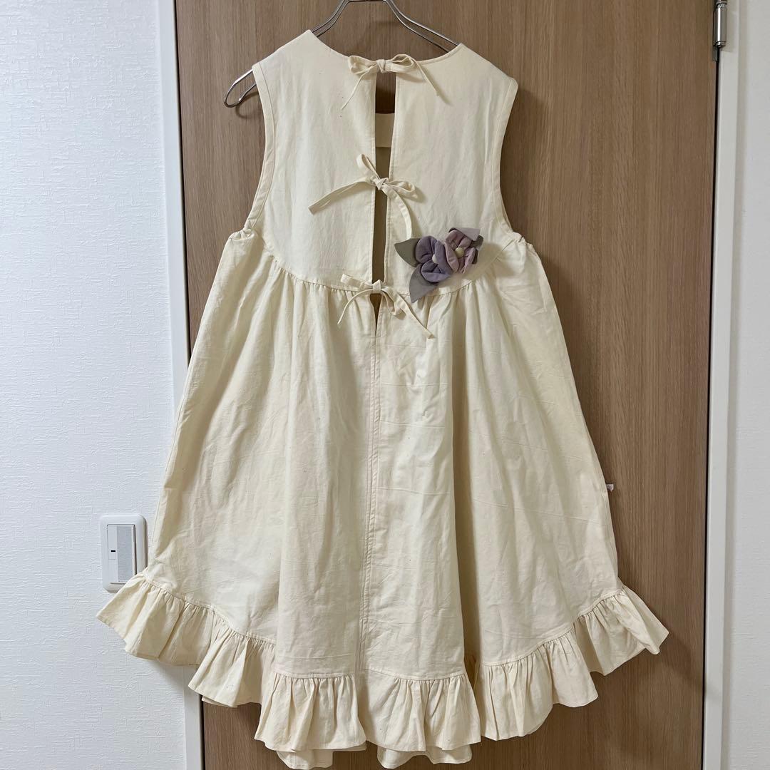 【新品未使用】POTECHINO エプロン　ワンピース　白色ベージュ ポテチーノ