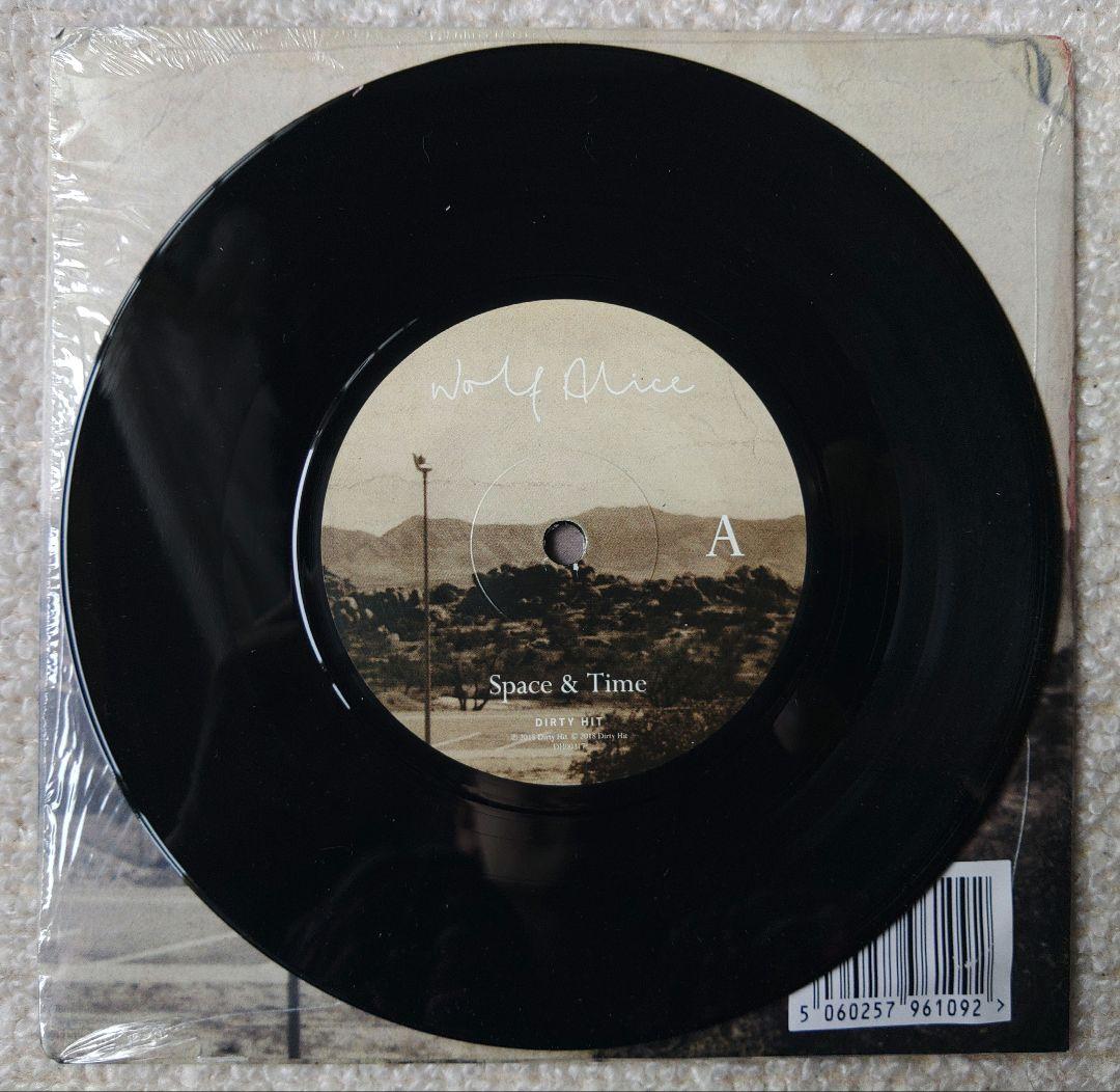 洋楽 Wolf Alice Space & Time / Formidable